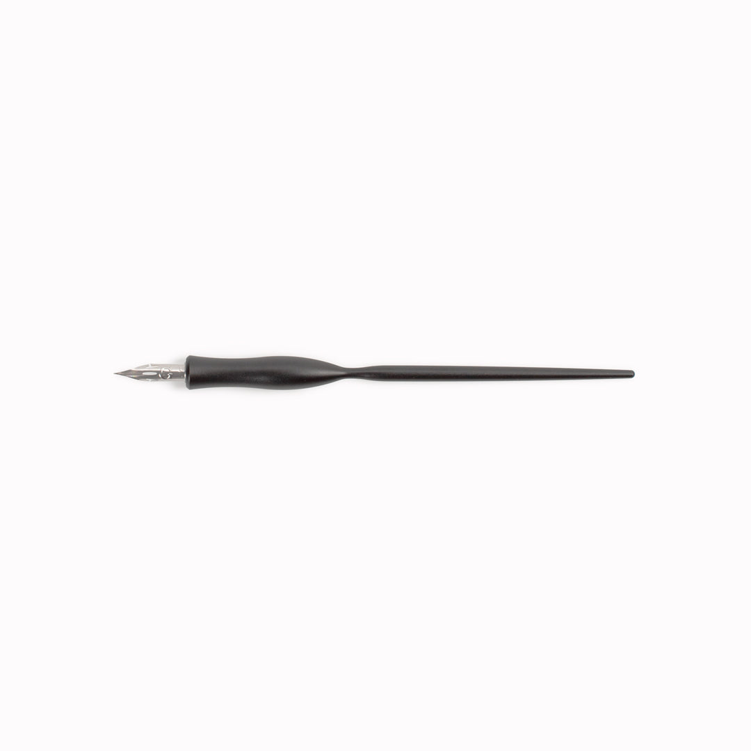 A modern calligraphy tool designed for control and ease. The straight version keeps things simple, offering a familiar, balanced feel for expressive writing.