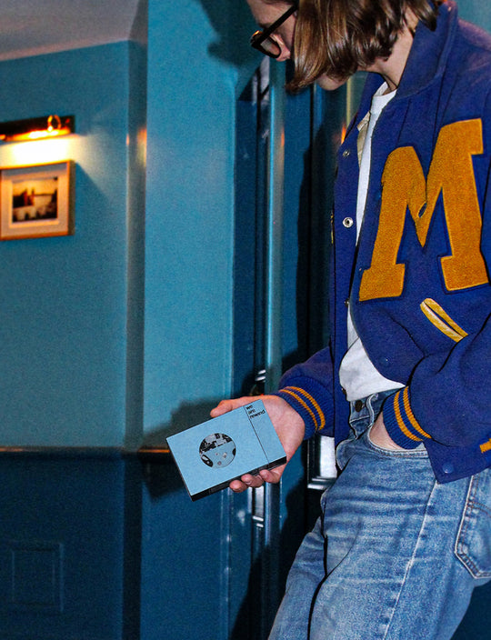 WE-001 | Bluetooth Cassette Player | Blue