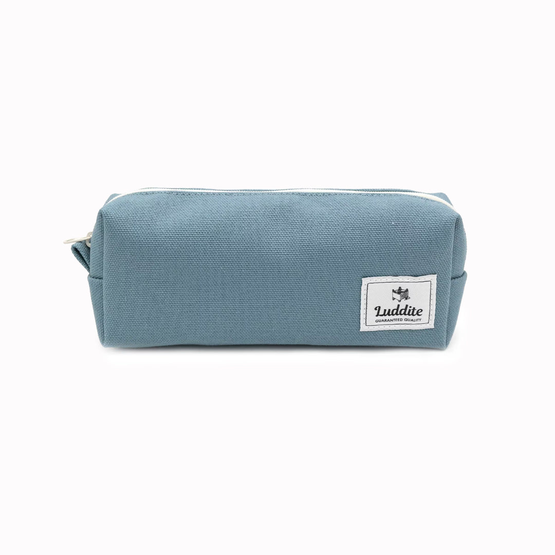 durable and tactile pencil case features a zipper along the length of the pencil case allows easy access to the items inside. The large cube shaped pen case is ideal for storing all your stationery