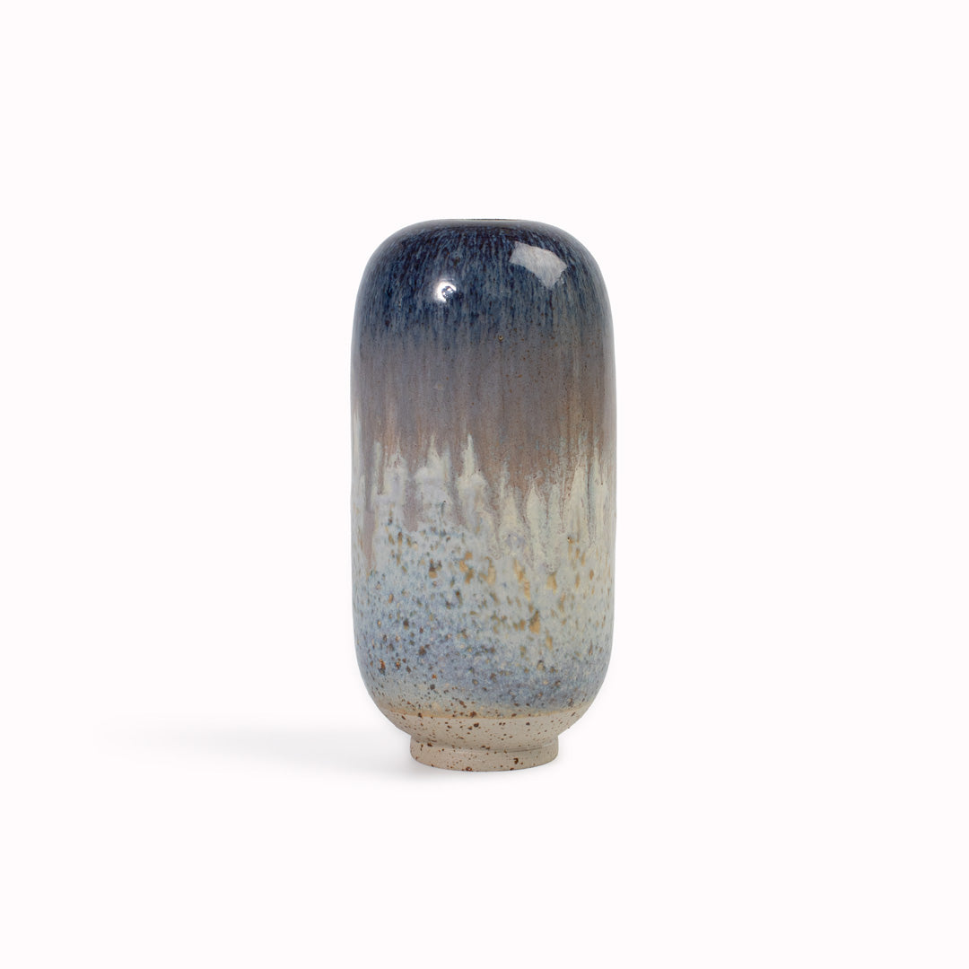 The Yuki Mini vase is the smaller version of Studio Arhoj's&nbsp;classic Yuki vase. The&nbsp;Japanese inspired design&nbsp;is named after the Japanese word for snow.