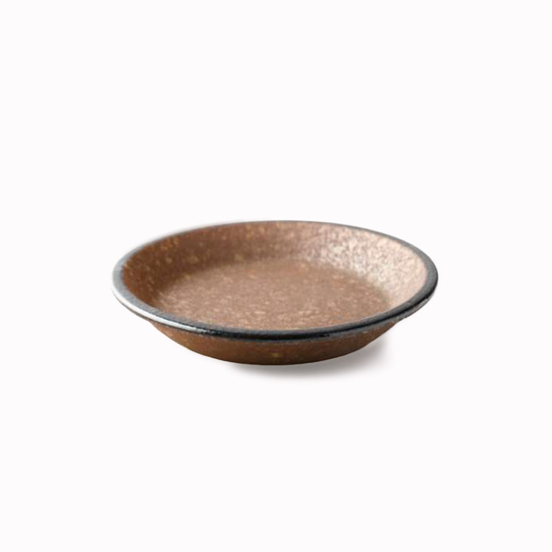 Rough textured plate with matt glaze in a coppery brown shade that catches the light to reveal a golden shimmer. Use to serve side dishes and snacks.