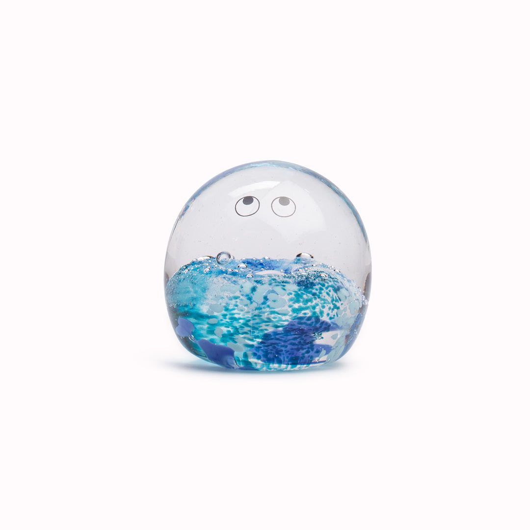 The stunning Crystal Blob provides a contemporary ornamental colour punch and personality to your home décor, and some shapes may even double as a highly decorative paper weight