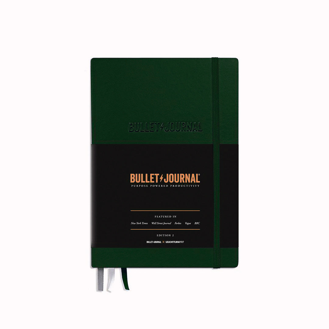 Green A5 Bullet Journal Edition 2 from Leuchtturm1917 features a smooth paper surface with very low transparency. Additionally, the journal includes a detachable Bullet Journal pocket guide, index, future log and 206 numbered pages.