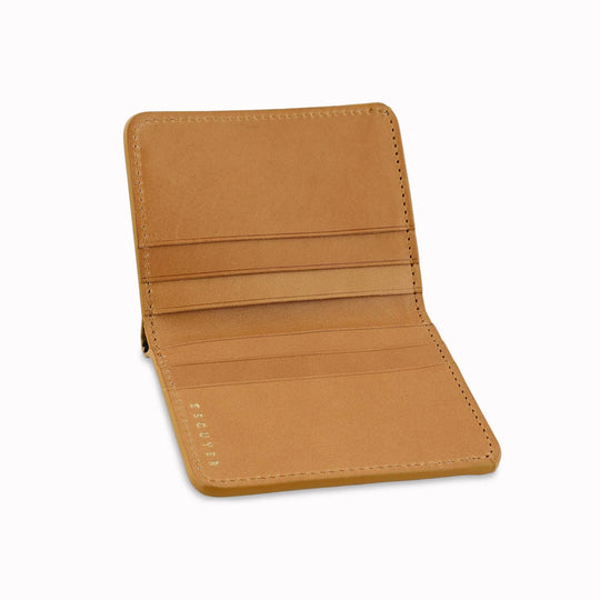 A slim leather wallet from Escuyer. Handmade by Portuguese artisans from leather sourced from a tannery in Tuscany, Italy.&nbsp;