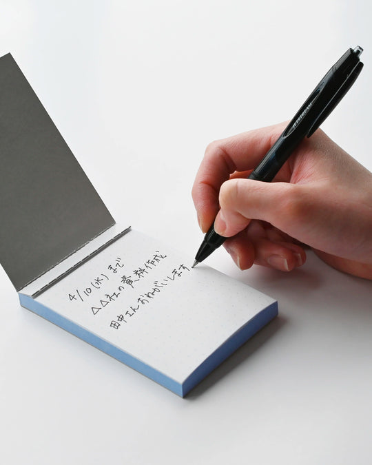 Each pad contains 120 perforated sheets with a detachable backing board to divide up the pages that you wish to copy