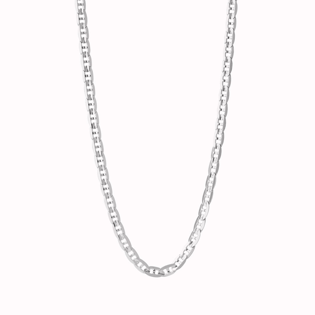 The Carlo 43 Necklace from Maria Black is a timeless and elegant piece that complements a variety of styles. Crafted from recycled sterling silver