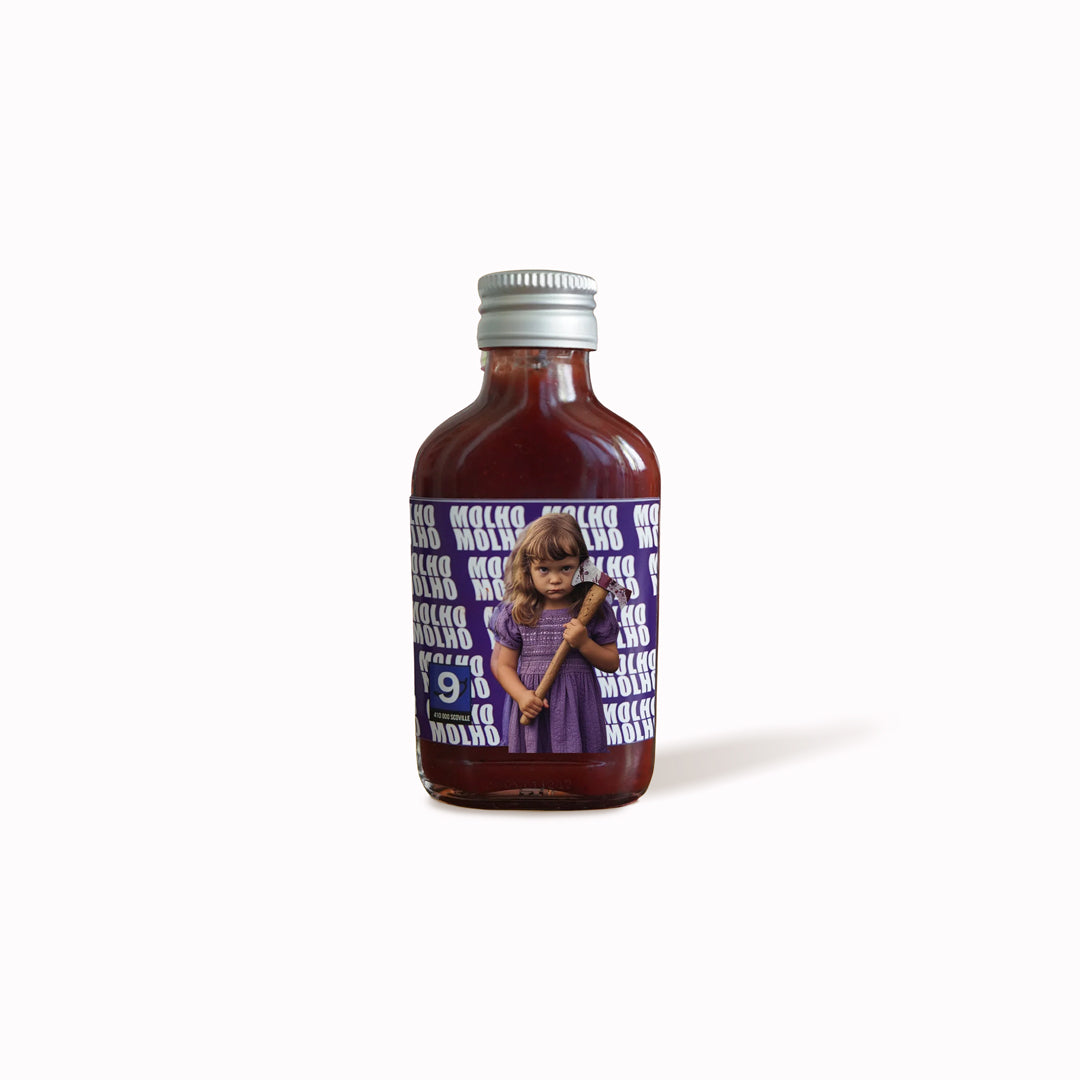 Carolina is Molho Molho at its most intense. Built around Carolina Reaper chillies and balanced with fruit notes and sharp acidity, it delivers explosive heat without losing control.