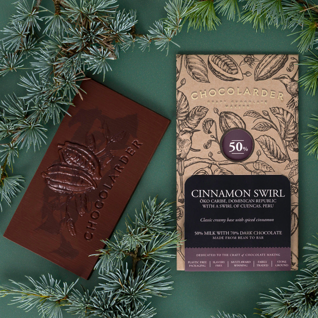 The milk chocolate is blended with cinnamon dark chocolate in rich swirls. Although this bar contains no actual pastry or dough, its flavours closely resemble them in a surprisingly natural way.
