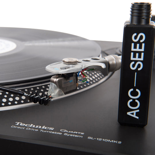 The Acc-Sees Stylus Cleaning Brush and Fluid is an essential piece of cleaning equipment to keep your stylus in optimum condition and ultimately to protect the playback quality of your vinyl collection. 