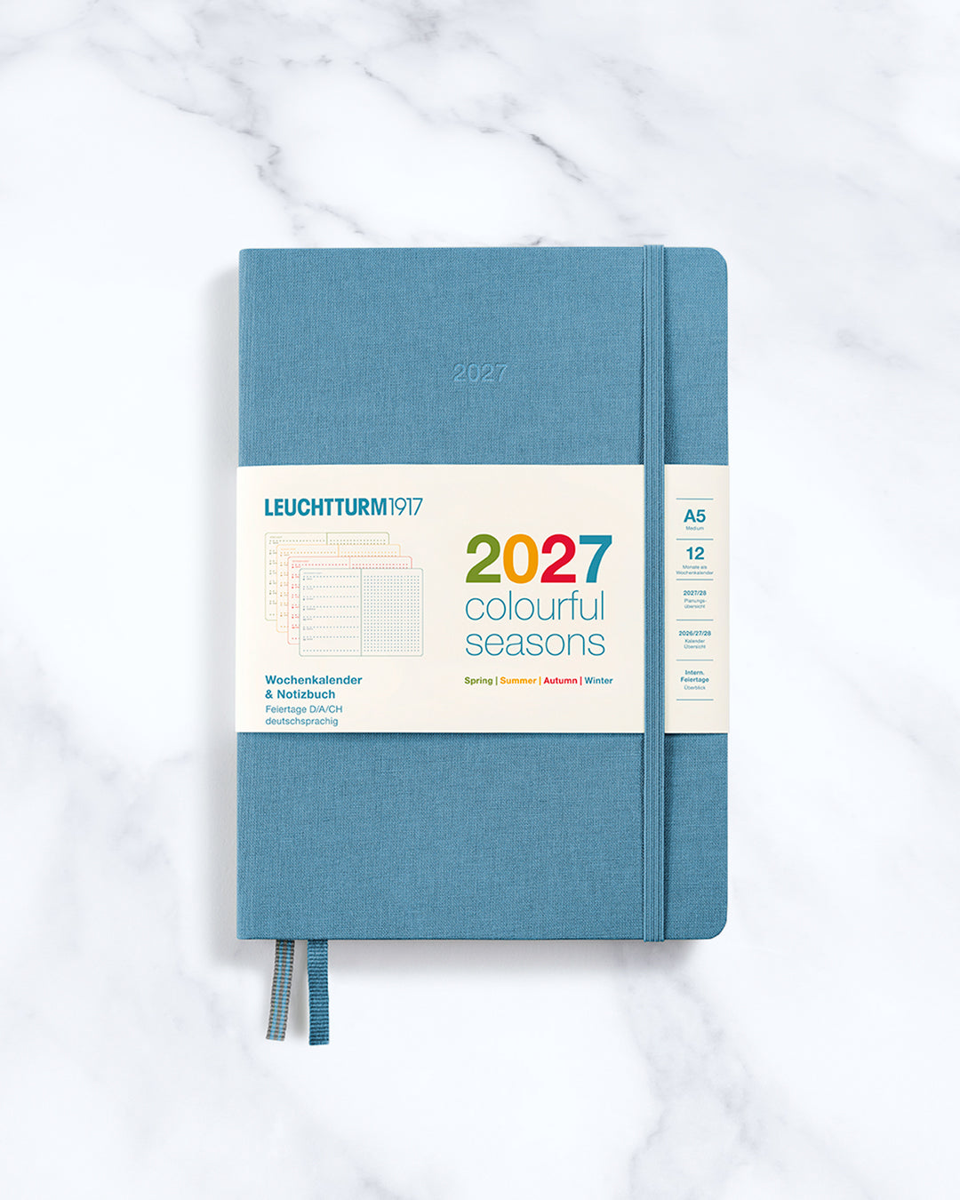 Part of the limited Colourful Seasons collection, each section of the planner changes with the year, using seasonal colours that reflect spring, summer, autumn and winter.