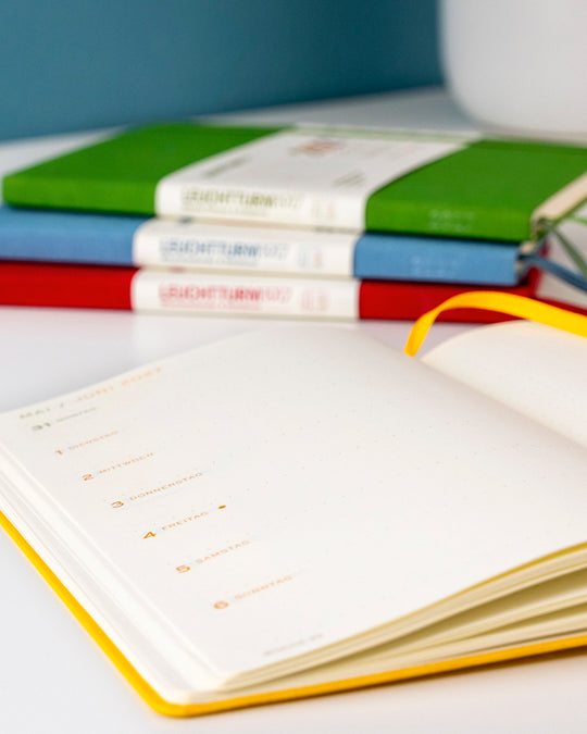 Part of the limited Colourful Seasons collection, each section of the planner changes with the year, using seasonal colours that reflect spring, summer, autumn and winter.