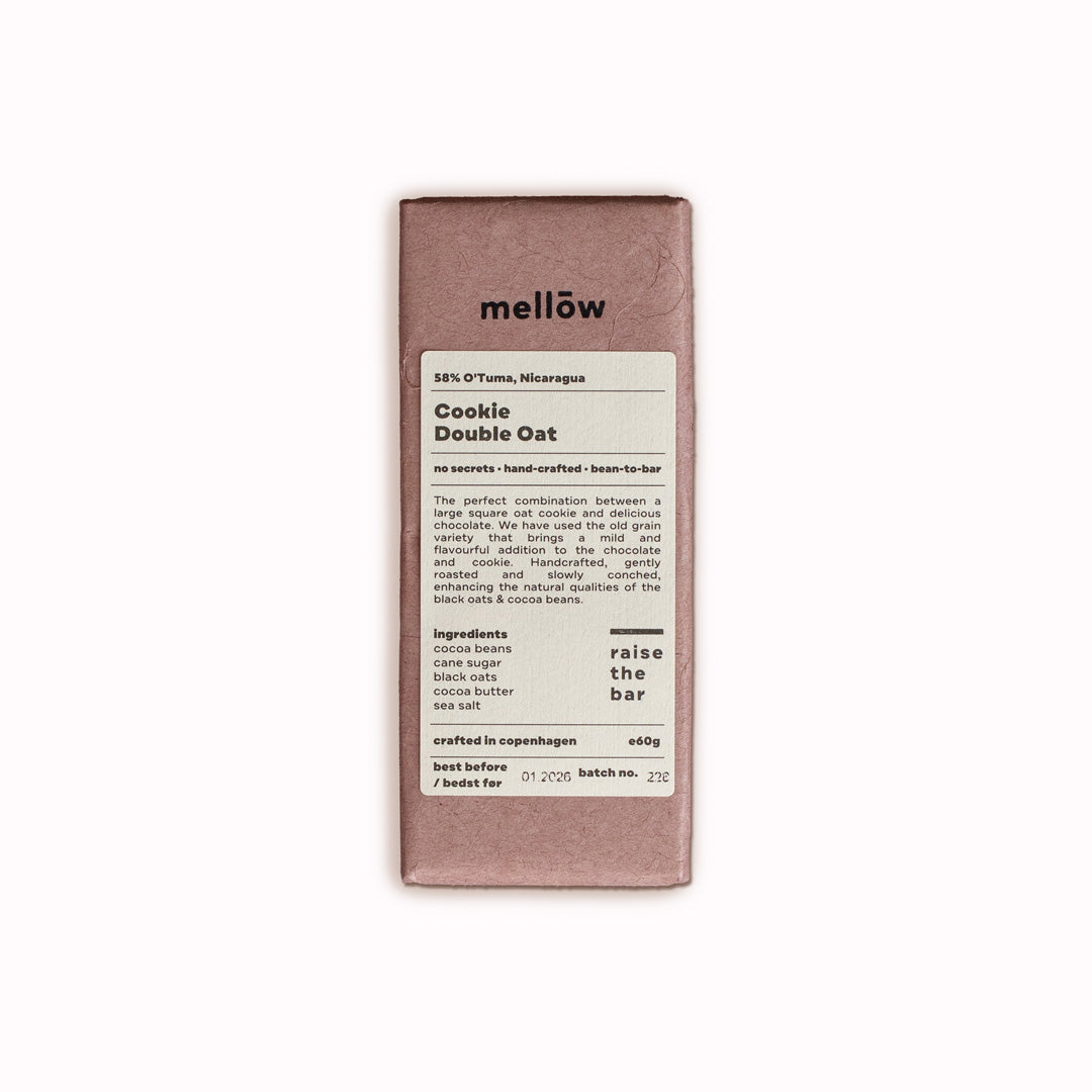 The black oats provide a mild and flavourful addition to the 58% dark chocolate, which is handcrafted, gently roasted in Copenhagen.