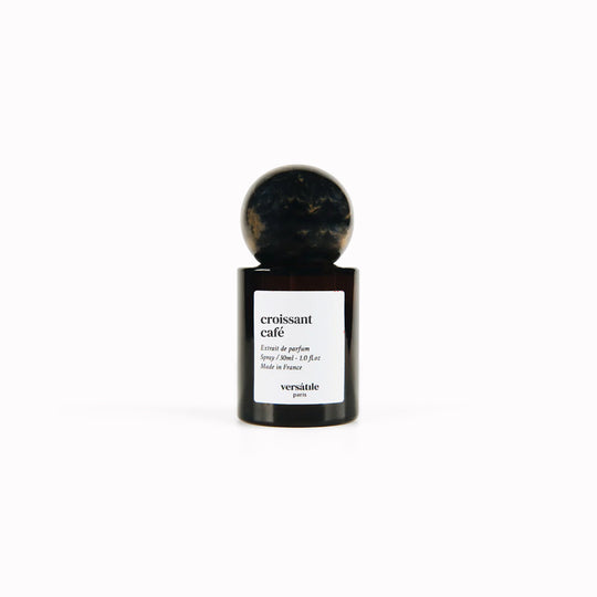 Croissant Cafe is described by Versatile as a 'gourmand invitation to breakfast.' This is a Neo Tonka Bean, reworked into an ultra smooth cappuccino coffee.