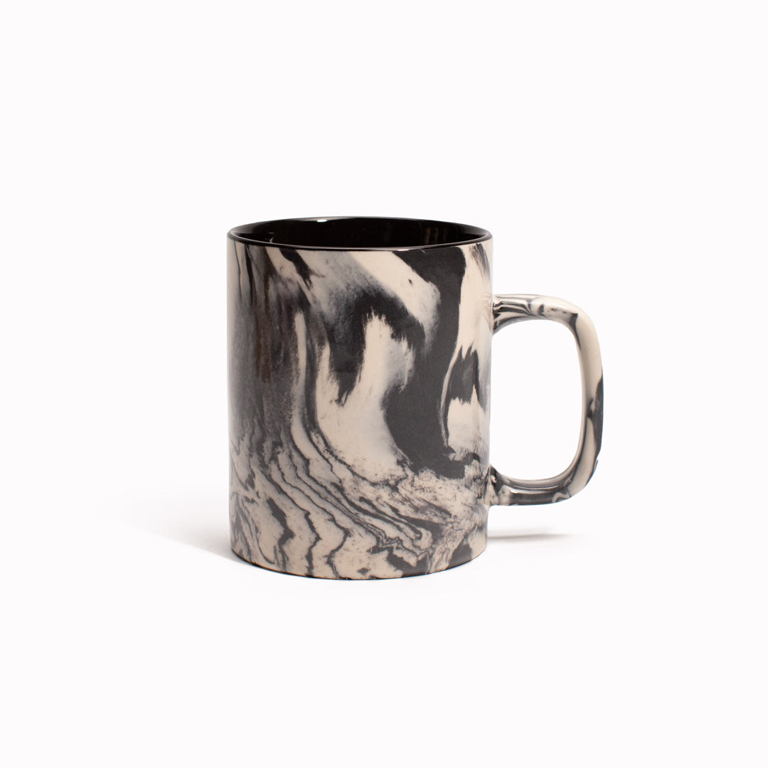 350ml Black & White marbled gloss glaze mug from Dutch company Kinta