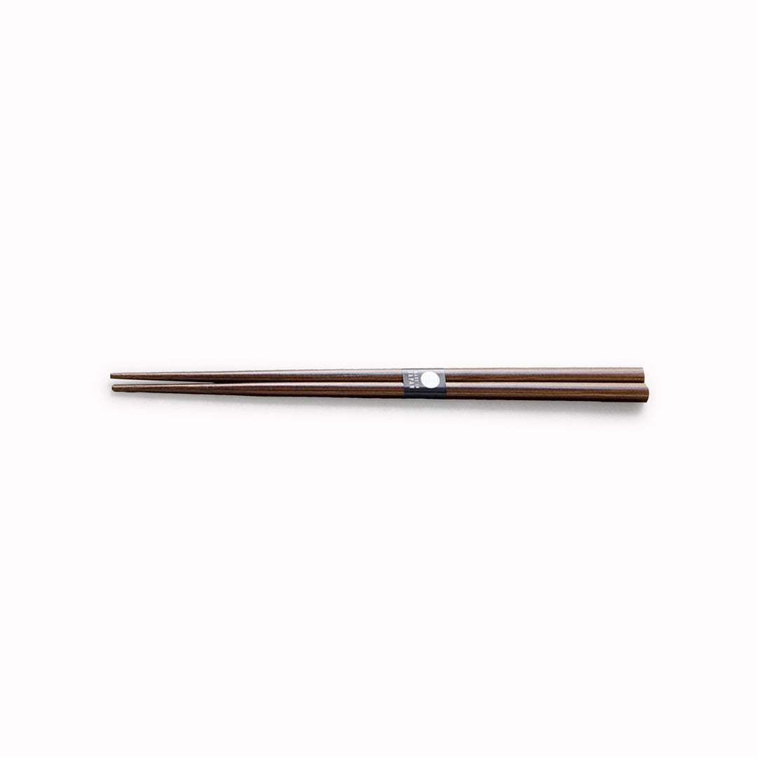 Dark Bamboo lacquered chopsticks from Made in Japan. This Chopstick collection is designed and made at the Zumi workshop in Fukui prefecture, Japan. This region of Japan has a 1500-year-old history of crafting with Lacquer.