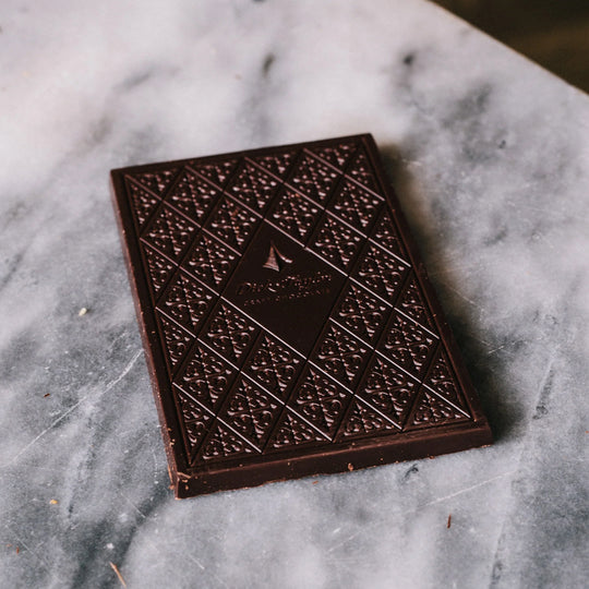 Bean-to-bar 72% dark chocolate with chewy Black Mission figs, crafted in small batches using single-origin cacao - Detail