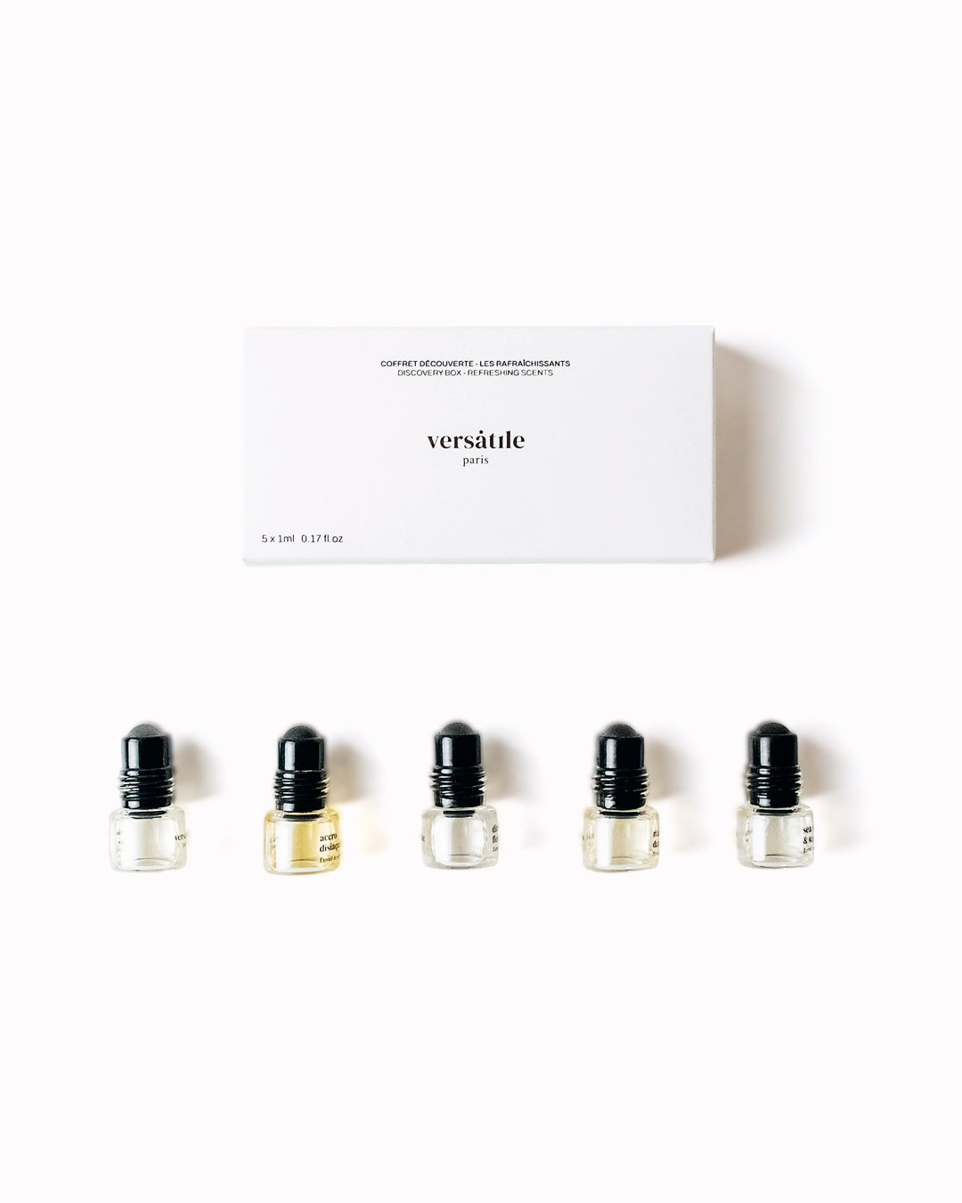 Explore the refreshing side of Versatile Paris with five miniature extrait de parfum roll-ons. 