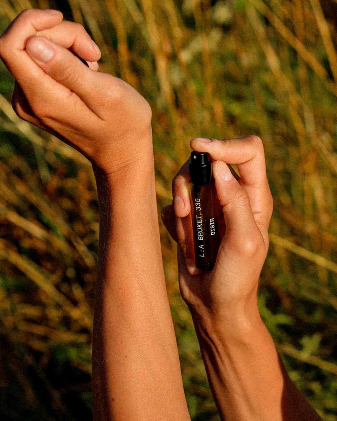 The LA BRUKET Eau de Parfum Travel Set brings together 10ml editions of the complete fragrance collection. Ideal for travel