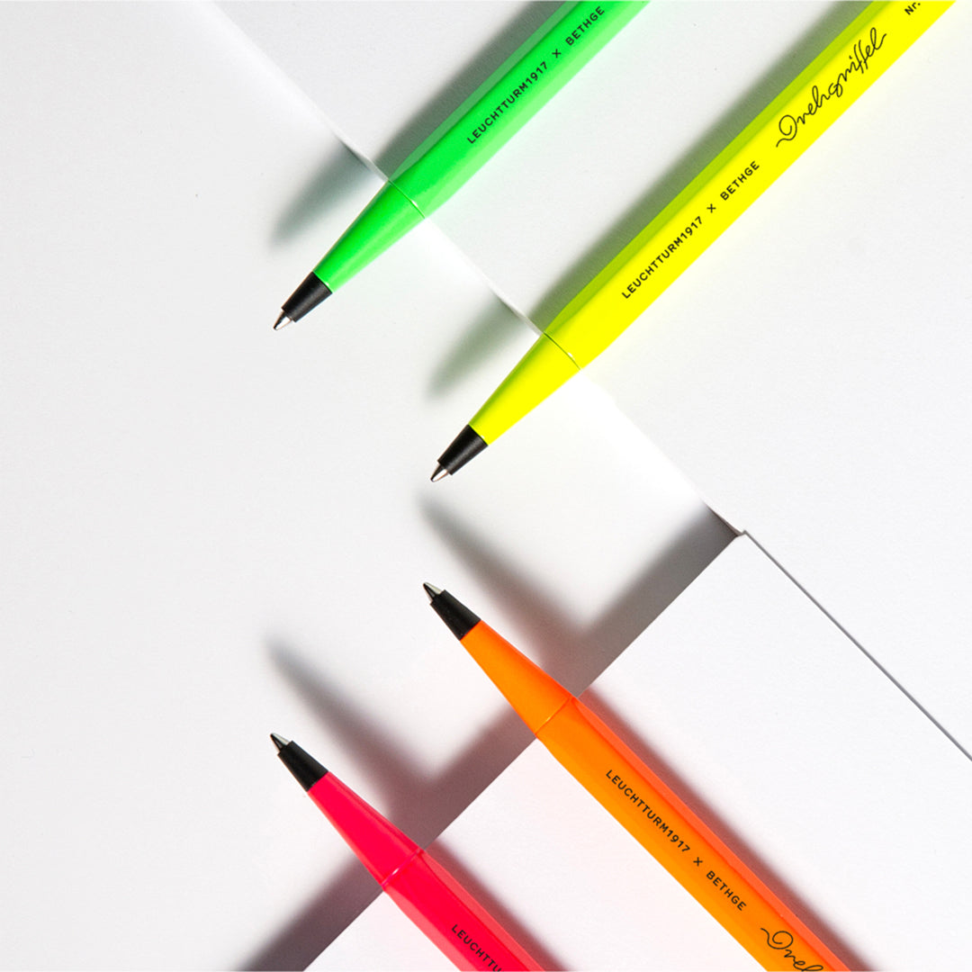 Each pen is a modern statement of Pop Art power and individuality. Available in four neon-bright colours framed in black: pink, orange, yellow and green.