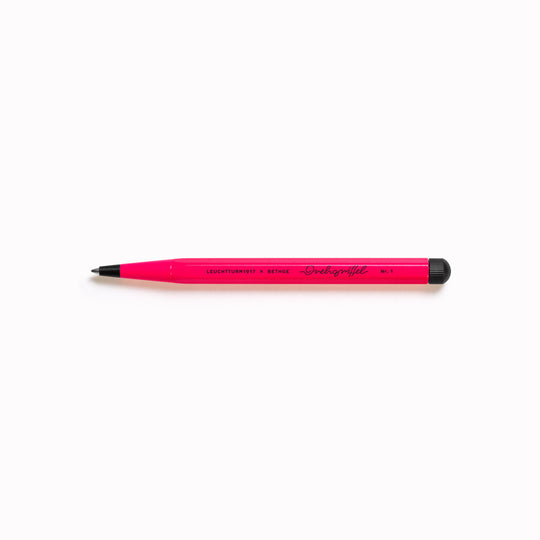 Each pen is a modern statement of Pop Art power and individuality. Available in four neon-bright colours framed in black: pink, orange, yellow and green.