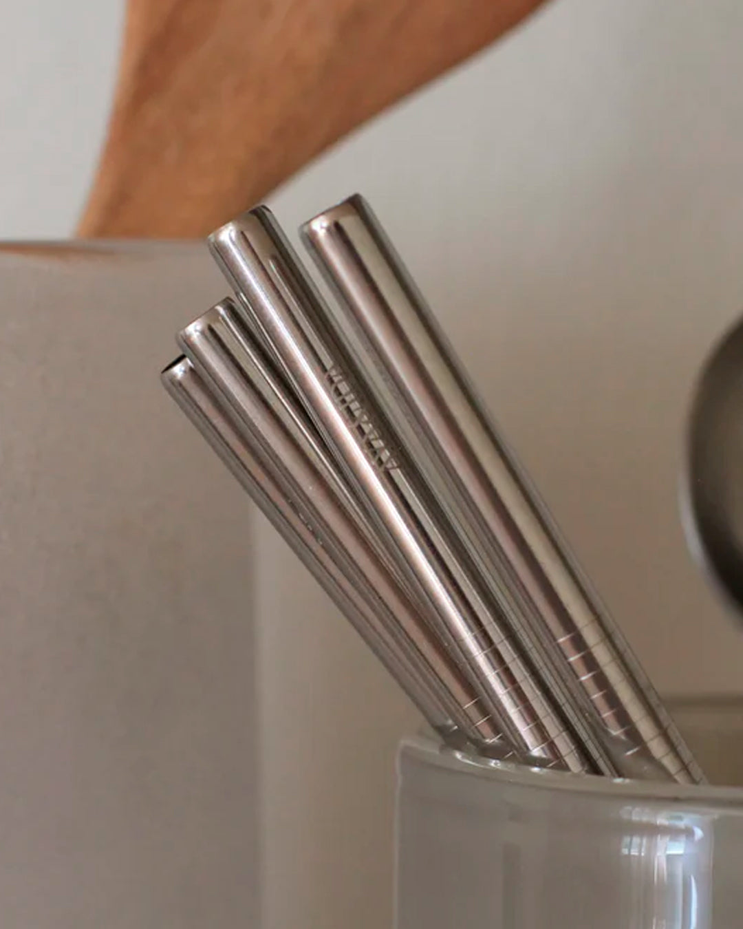A sustainable response to disposable straws that adds a touch of luxury! Eco-friendly, practical and stylish!