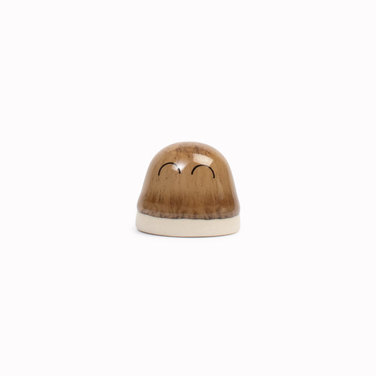 Familia Dot | Ceramic Figurine | Earthy Brown