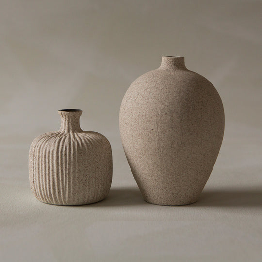 Swedish design brand Lindform produce ceramics and glassware inspired by the organic tones of Scandinavian nature. Their simple elegant shapes also draw influence from Japanese minimalist styling and look stunning as part of any contemporary interior.