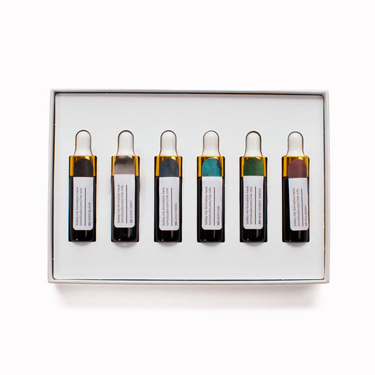 Inject a burst of personality into every page with the Jewel Mini Ink Collection. Designed for those who find standard blue and black a bit too ordinary