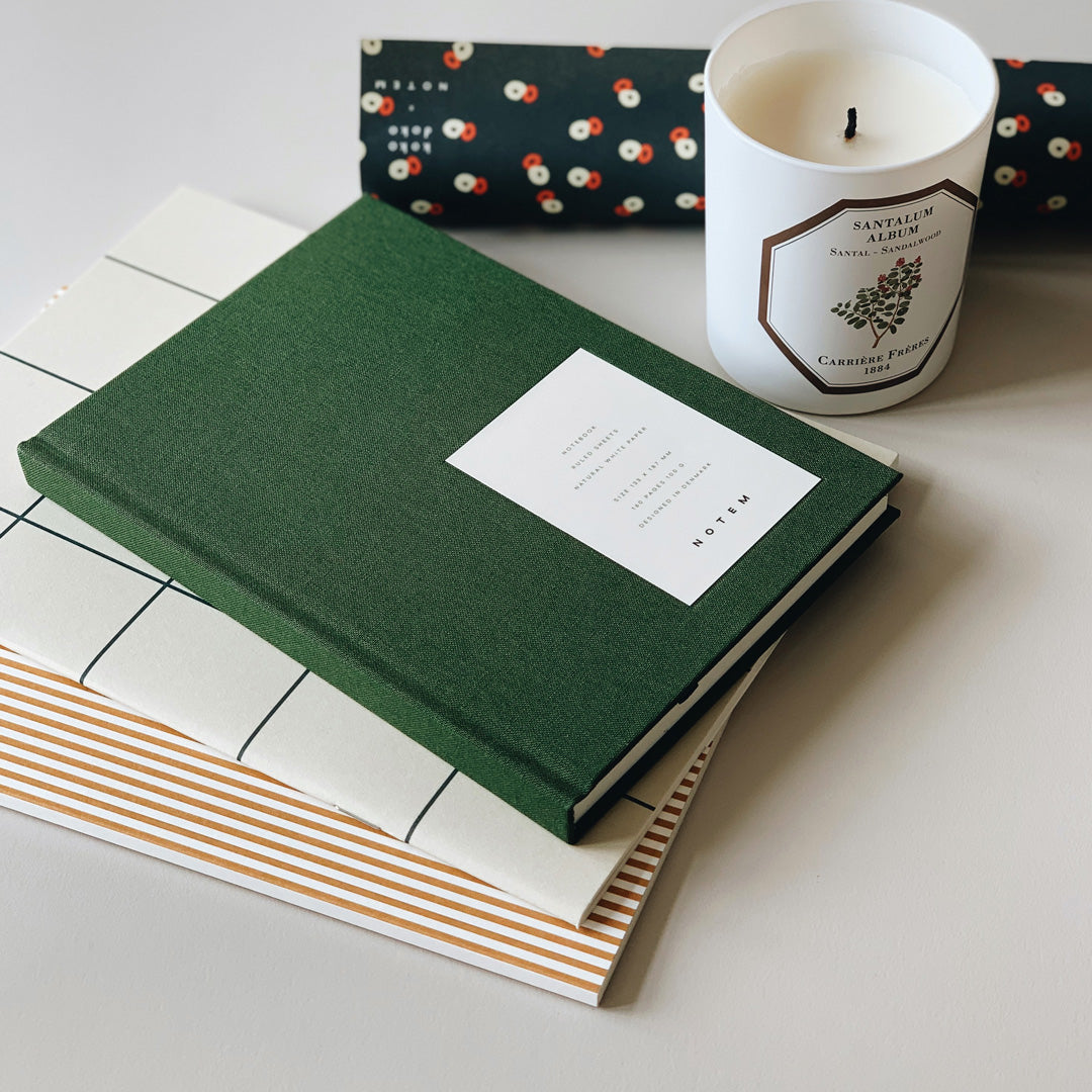 This A6 Forest Green notebook has 160 pages of uncoated lined paper, with a ribbon marker.  Whether you need a notebook for work, university, or personal use the Even Notebook is the perfect choice for you.