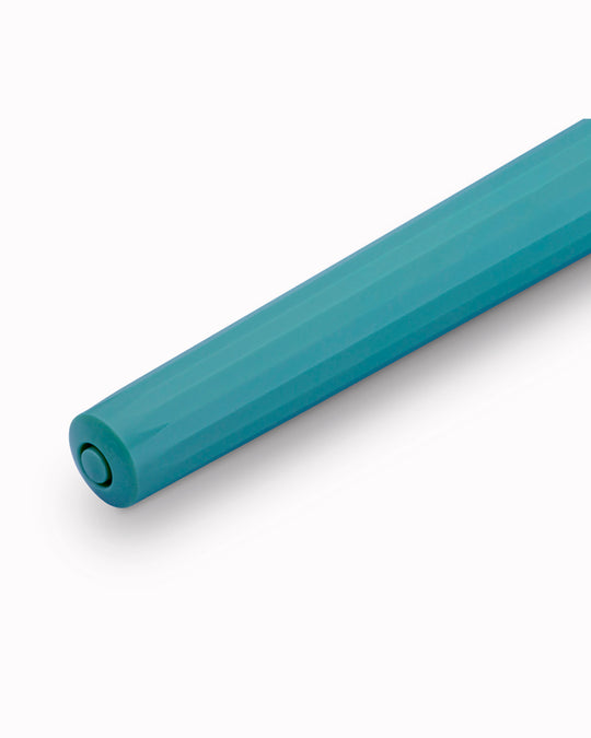 Breezy Teal - Perkeo is designed as an accessible entry into the brand, it features a full-length, lightweight body with an ergonomic grip for comfortable writing.