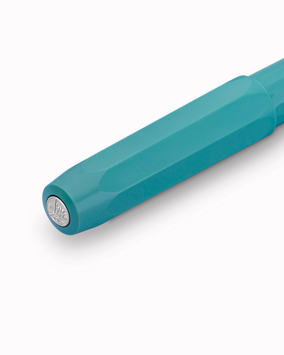 Breezy Teal - Perkeo is designed as an accessible entry into the brand, it features a full-length, lightweight body with an ergonomic grip for comfortable writing.