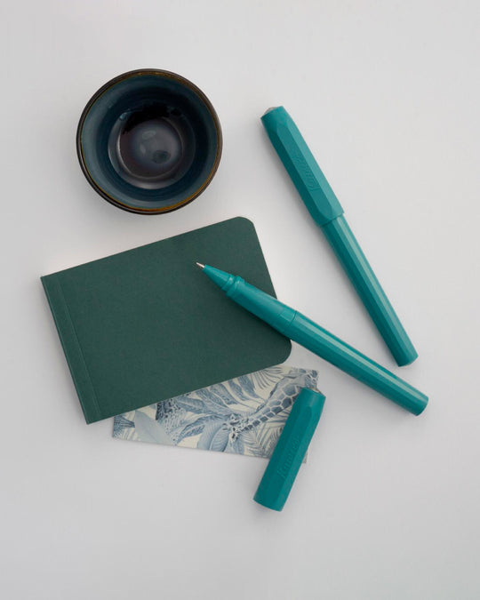 Breezy Teal - Perkeo is designed as an accessible entry into the brand, it features a full-length, lightweight body with an ergonomic grip for comfortable writing.
