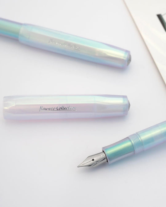 Iridescent Pearl - Perkeo is designed as an accessible entry into the brand, it features a full-length, lightweight body with an ergonomic grip for comfortable writing.