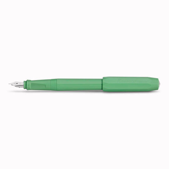 Jungle Green - Perkeo is designed as an accessible entry into the brand, it features a full-length, lightweight body with an ergonomic grip for comfortable writing.