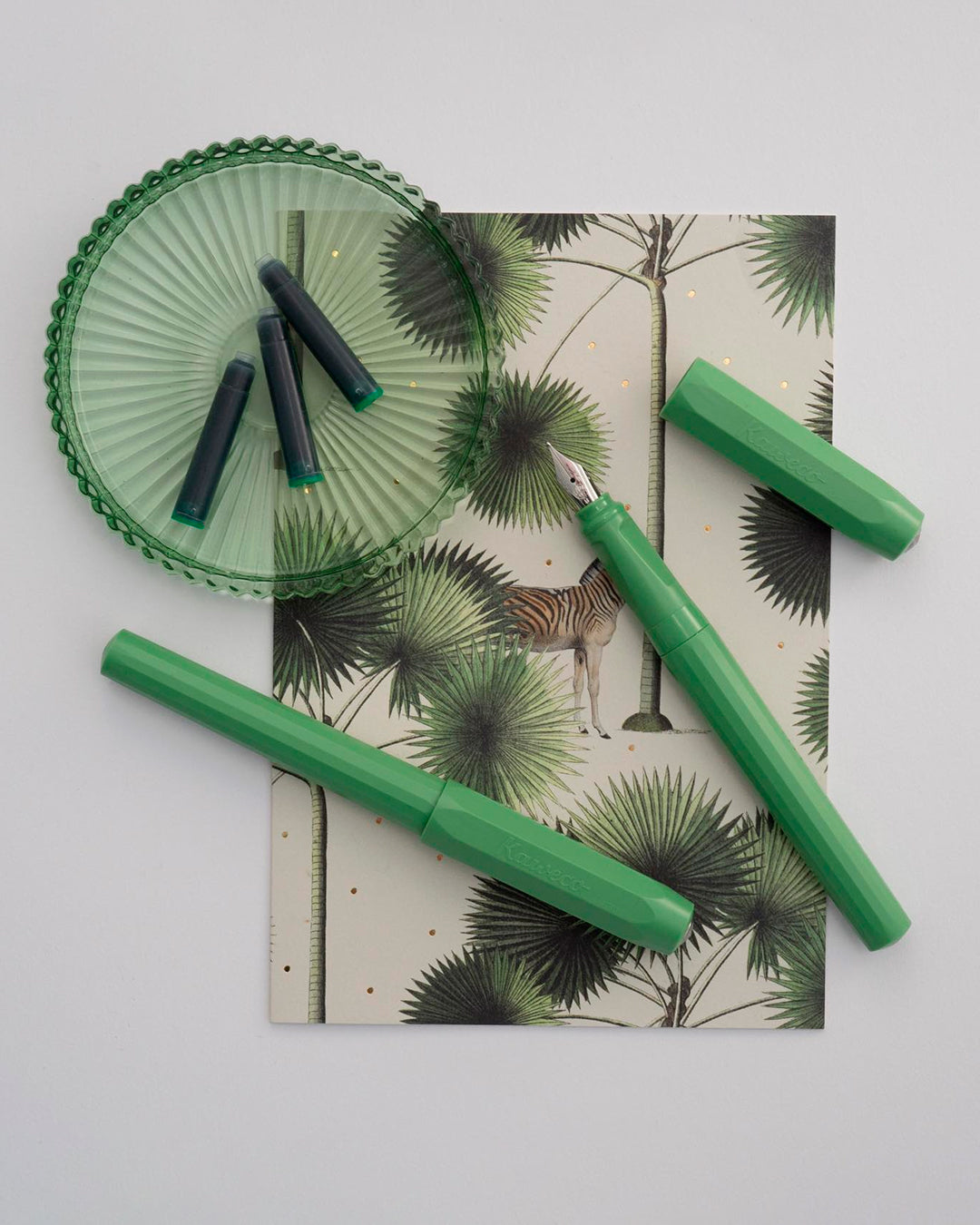 Jungle Green - Perkeo is designed as an accessible entry into the brand, it features a full-length, lightweight body with an ergonomic grip for comfortable writing.