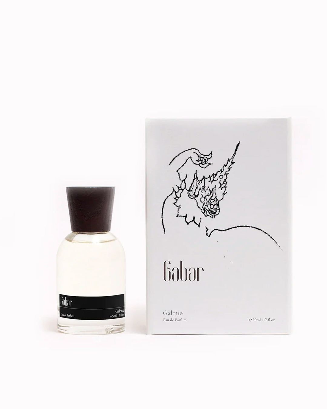 Galone moves through mineral salt, toasted sesame and warm amber with a soft sweetness that stays restrained rather than overtly gourmand. The composition feels dry, textured and slightly coastal, balancing roasted warmth against cleaner metallic and skin-like notes.