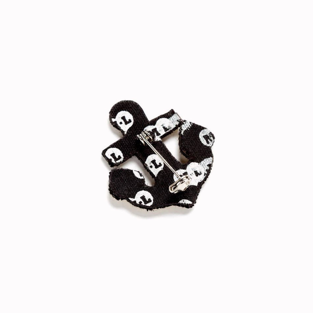 Hand-embroidered Golden Anchor lapel pin by Parisian fashion accessory brand Macon et Lesquoy. Measuring approximately 38mm by 30mm