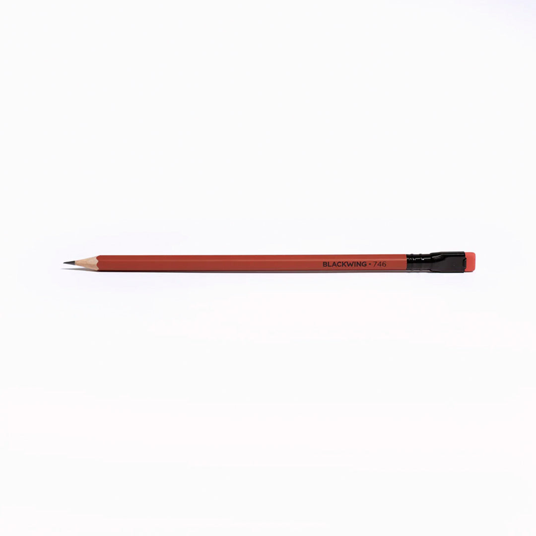 The Blackwing Vol. 746 pencil in 'International Orange' is inspired by the orange colour of the iconic San Francisco Golden Gate Bridge.