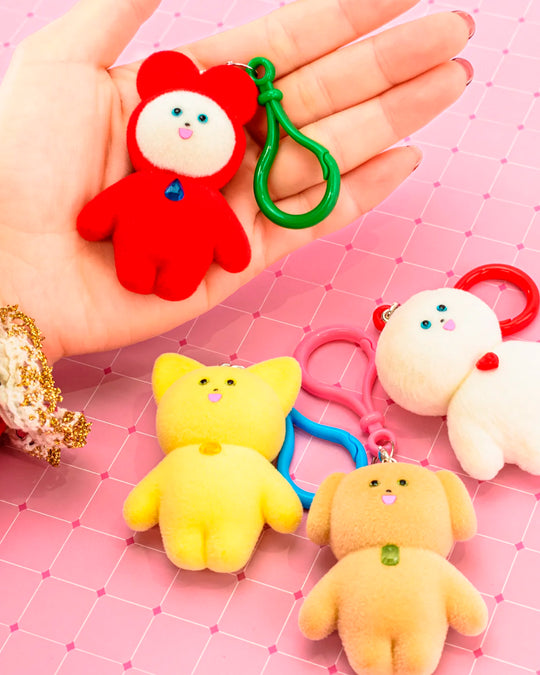 There are 4 designs, with the premise that little Yopi-chan transforms into different foods: Tamagoyaki, Mitarashi Dango, Apple and Marshmallow.&nbsp;