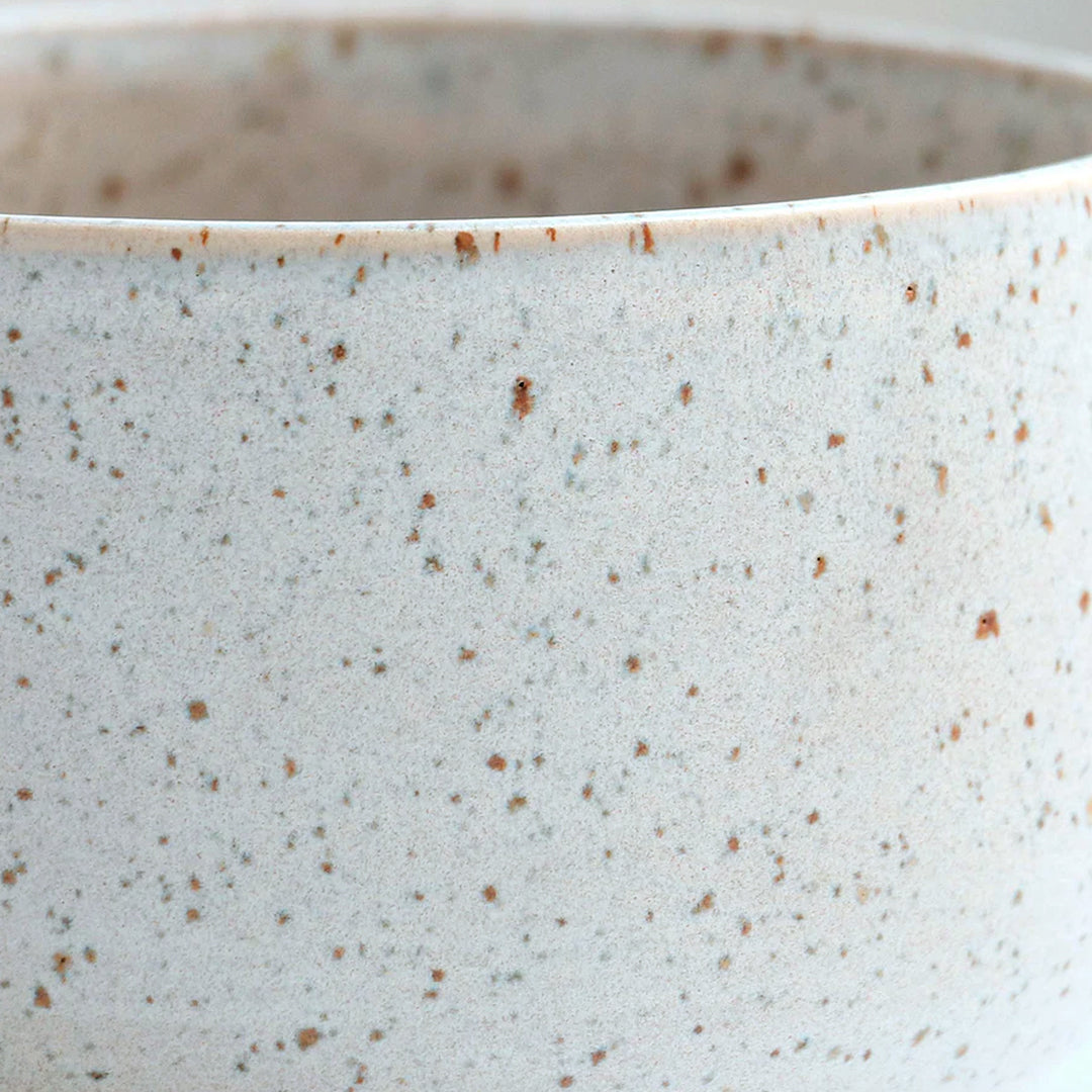 The Granite Stone Mion Mug is a large thick glazed stoneware mug, ideal for hot chocolate, soup, long lattes or anyone that likes a BIG cuppa in the morning.