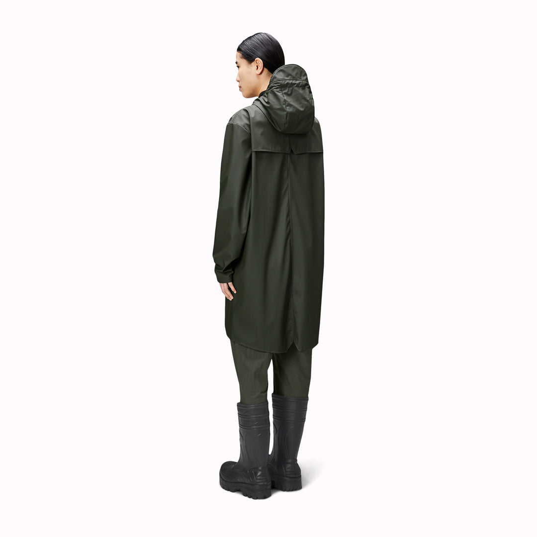 contemporary unisex rain jacket from Danish Outerwear and Lifestyle company Rains. This long green rain jacket is characterized by a minimal silhouette in a long design.