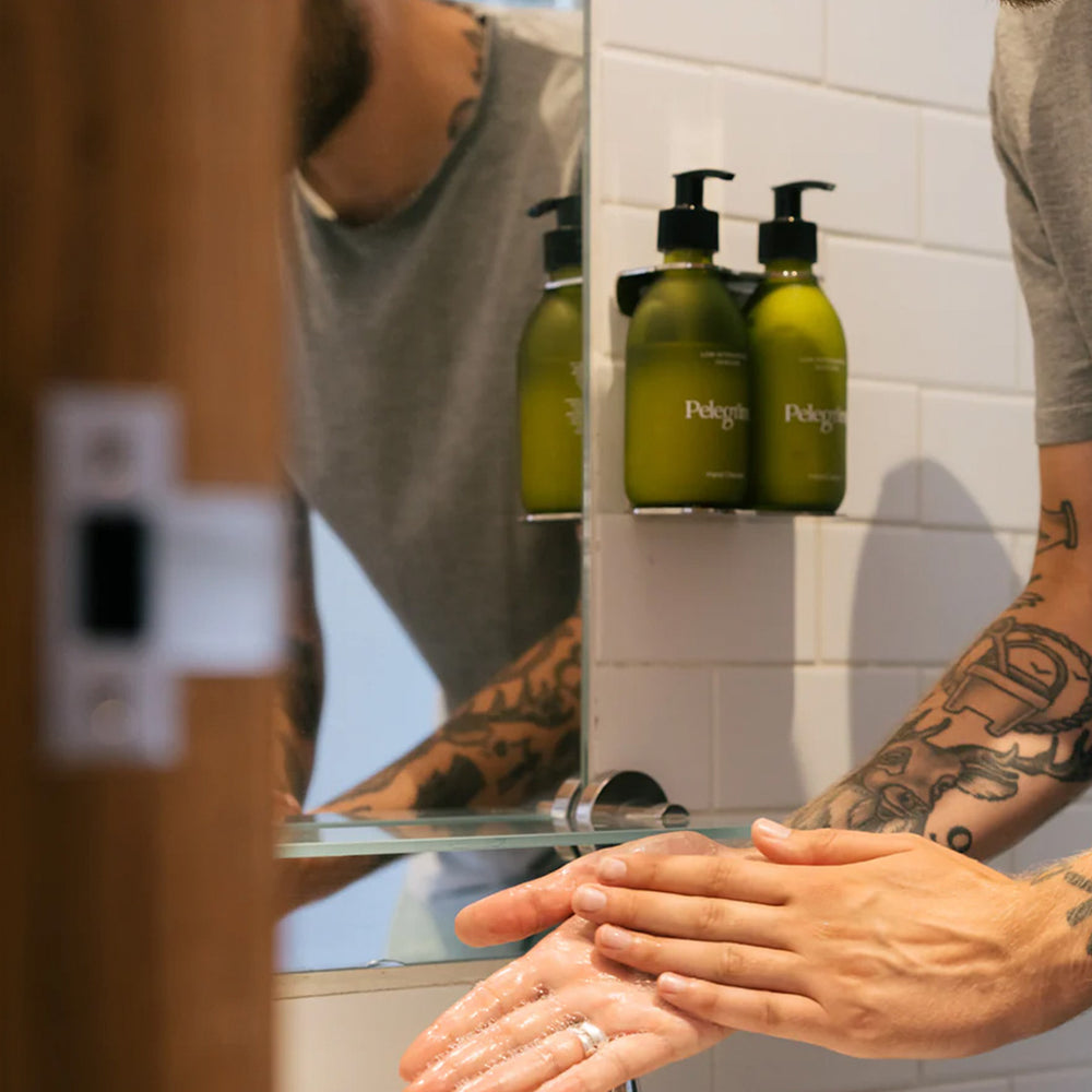 A duo set from Pelegrims featuring their Exfoliating Hand Cleanser and Polyphenol Hand Cream. Produced with English Ortega grape extract which is leftover from the wine making process