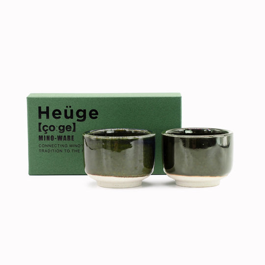 he Chips Inc. Heuge Sake Cups in dark green are part of a range of Mino pottery using the four colours that have transcended 1000 years of pottery making in Japan.