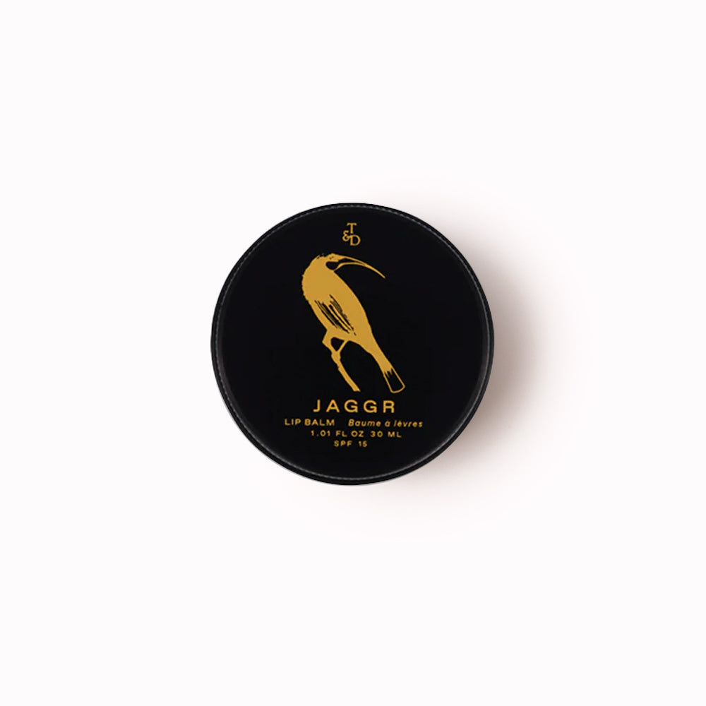 Jaggr, Triumph and Disaster's natural SPF 15 lip balm is SPF 15 protecting your lips from drying out in the sun but is also hydrating with manuka and kawakawa oils to moisten and protect lips from chapping and drying out.