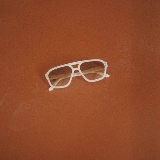 Retro, vintage 1970's style large aviator style tortoise shell framed sunglasses with a solid grey lens colour, from Swedish cult fashion brand, Monokel. The Jet are designed to be unisex and ideal for most face shapes and sizes.