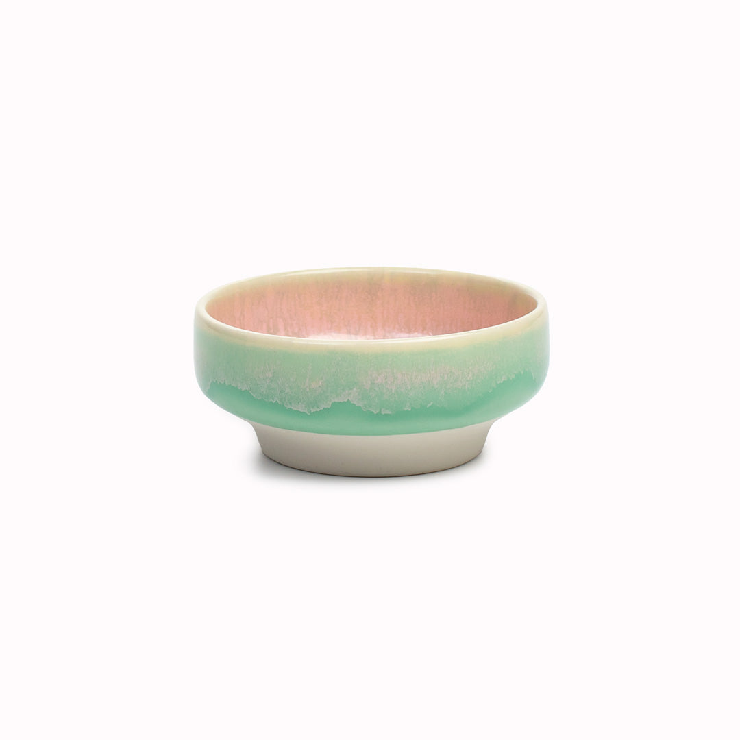 This Dip Dish has a wide flat foot keeping it sturdy on a flat surface. 