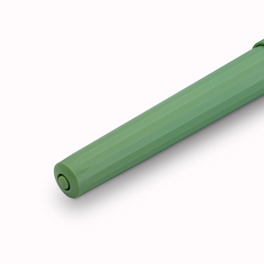 The Kaweco Perkeo rollerball pen in Jungle Green features an ergonomic grip, octagonal cap and hexadecagon shaped barrel. - End Detail