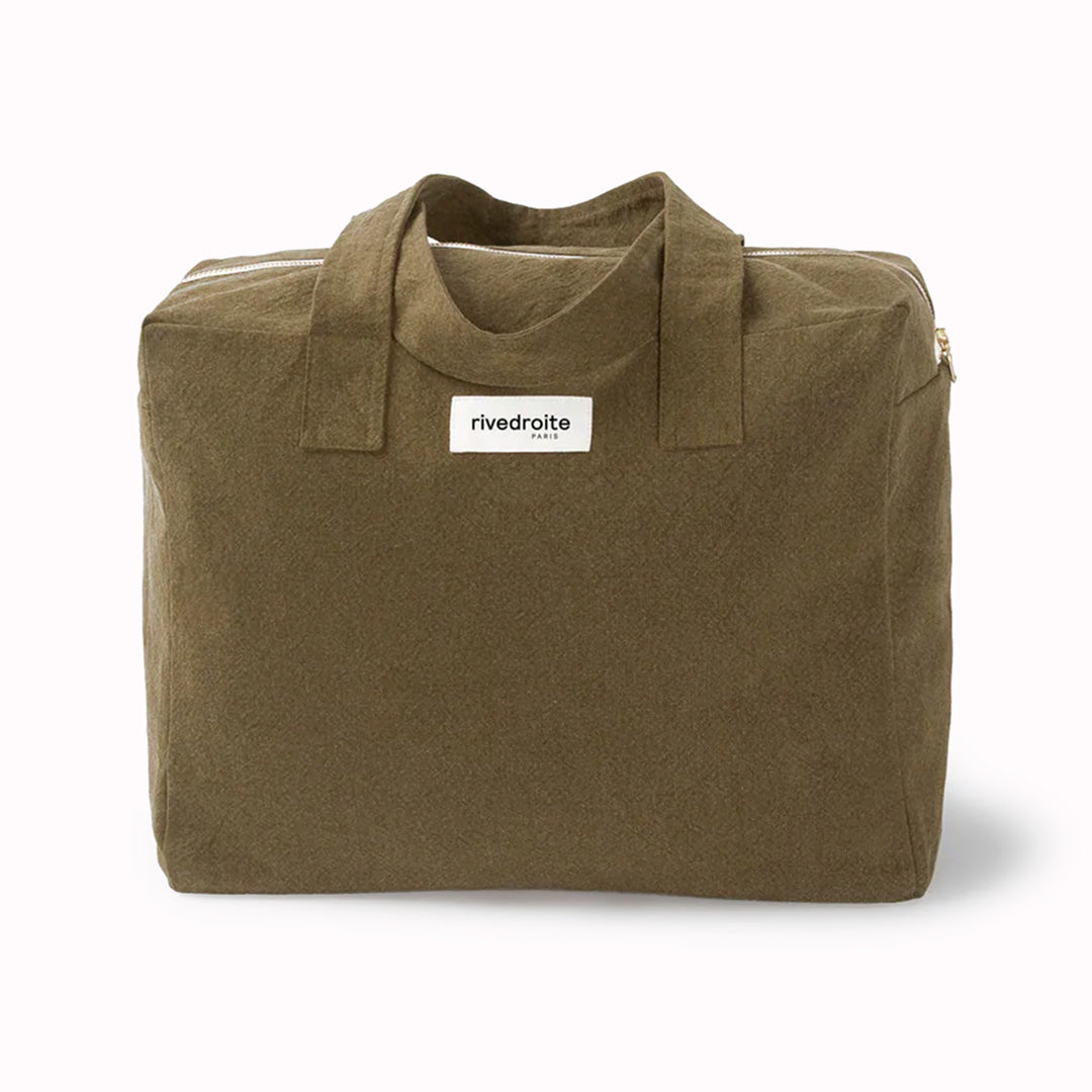 Khaki/Green Célestins bag from Parisian brand Rive Droite is a chic canvas overnight travel bag with enough room for night away (or 2 if you pack light!)