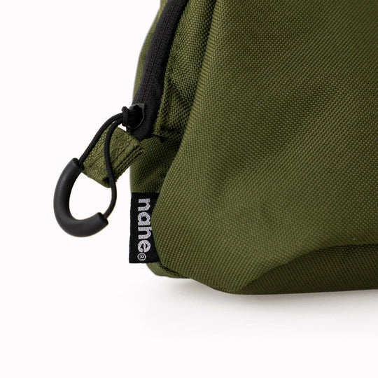 A highly versatile large soft carry case from Hightide Nahe, Japan. The polyester pouch is suitable for storing small tech, cables and more