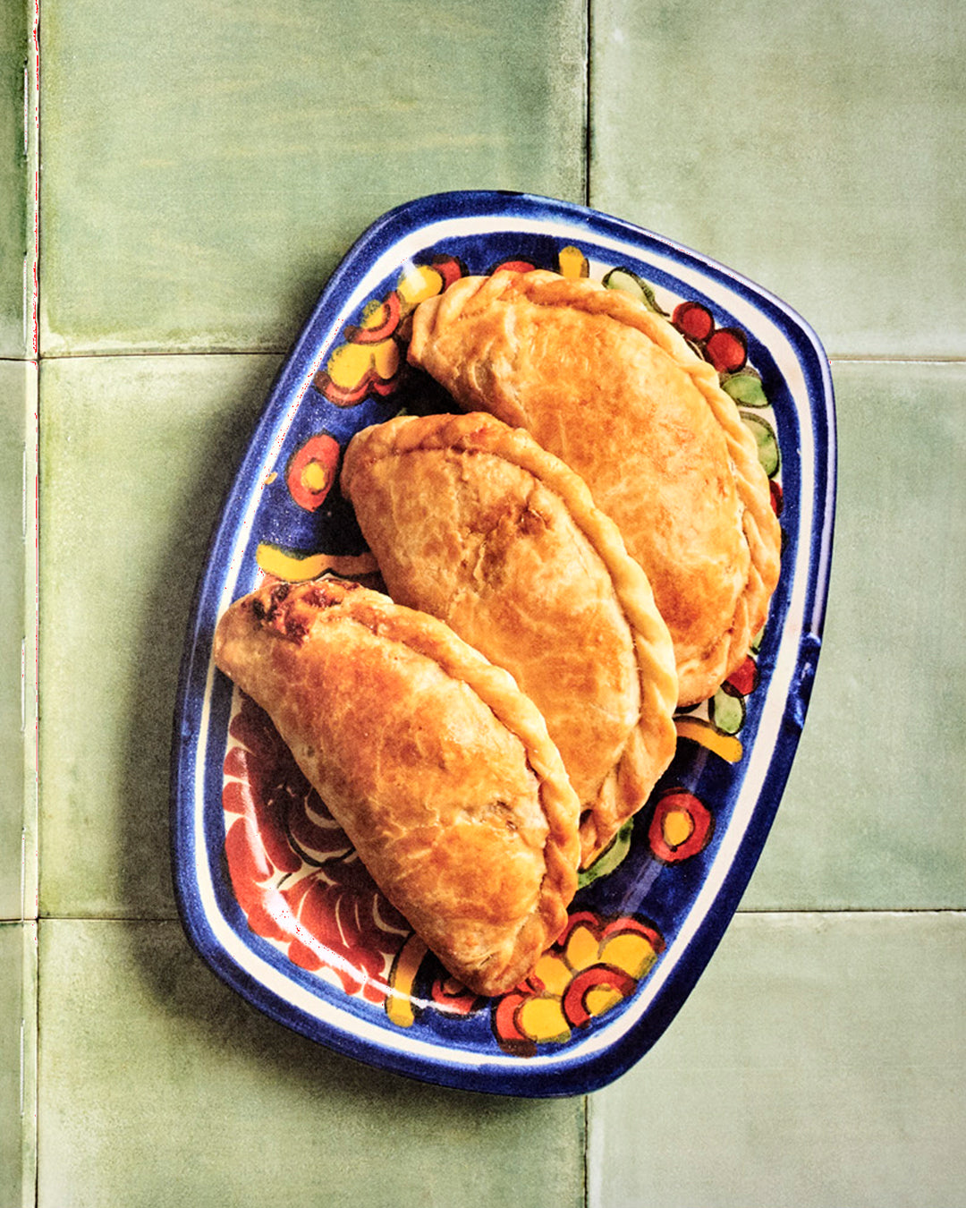 Rosa Cienfuegos travels through Mexico’s different culinary regions, gathering more than 120 recipes alongside the ingredients, stories and traditions that distinguish one region from another.